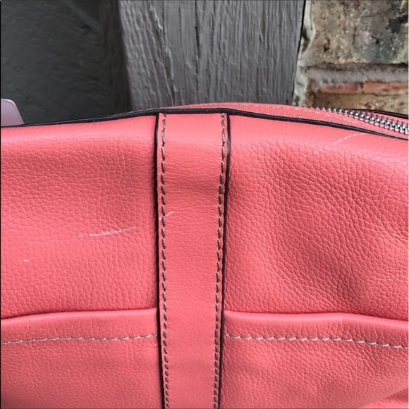 🌹👠 NWT ❋ Tignanello Coral / Pink Leather Bag🌹👠 - Picture 5 of 8